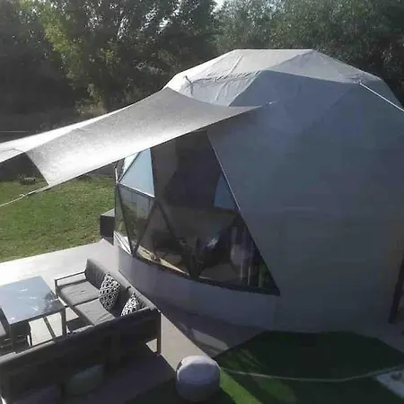 Holiday home Domeglamping At Fishinglake