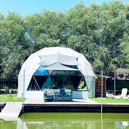 Domeglamping At Fishinglake *
