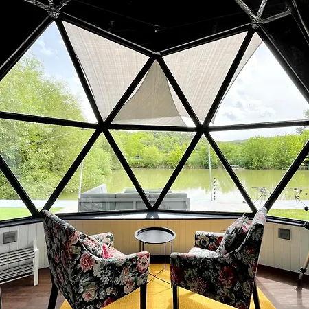 Domeglamping At Fishinglake بيت للعطل Ságvár