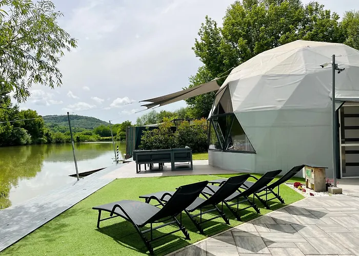 بيت للعطل Domeglamping At Fishinglake *
